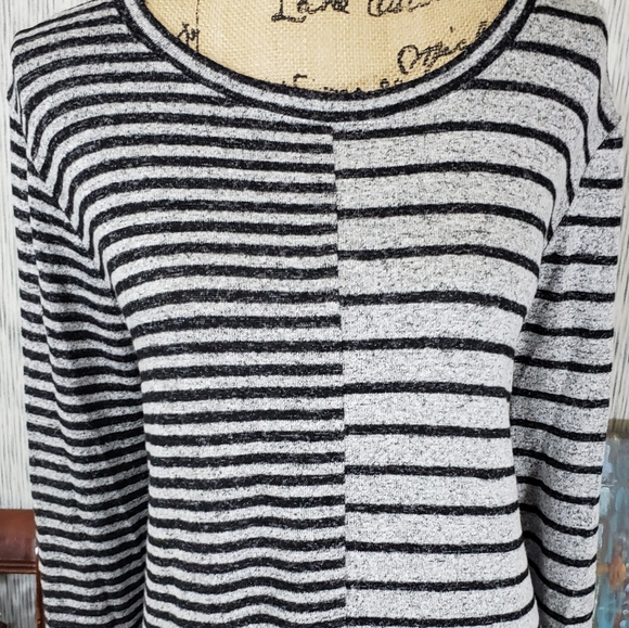 Lane Bryant Soft Swing Sweater, Size 18/20, NWT - Picture 2 of 8